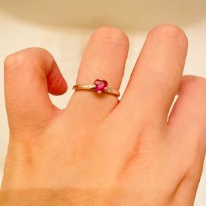 Used and in good condition Pandora